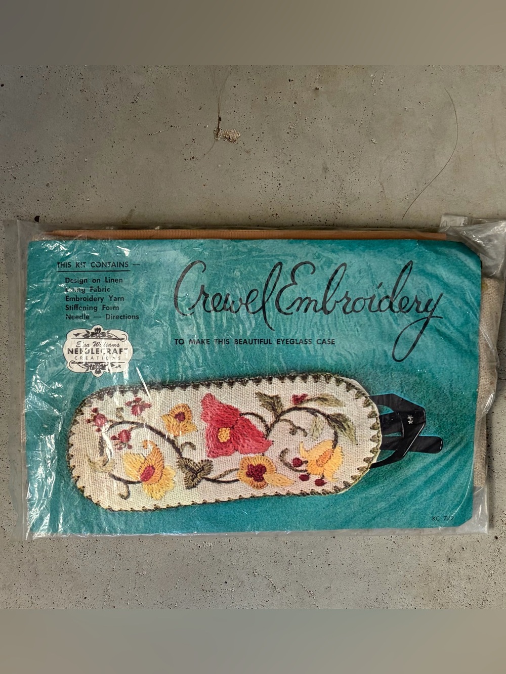 Vintage Elsa Williams Crewel Eyeglass Case Kit